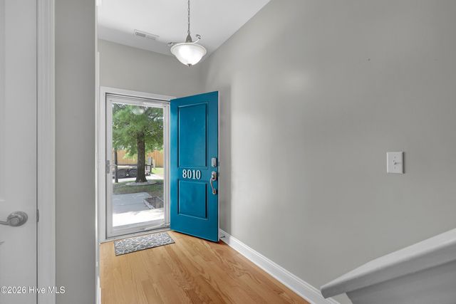 8010 Sweetgrass Court, Wilmington, NC 28412
