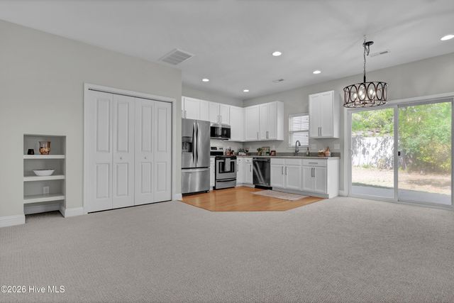 8010 Sweetgrass Court, Wilmington, NC 28412