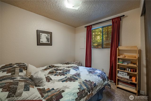 7018 Olympus Way, Glacier, WA 98244