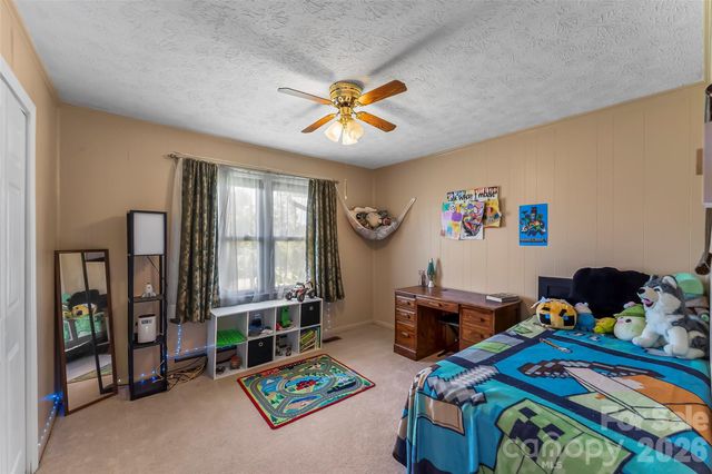 118 Hoover Street NW, Lenoir, NC 28645