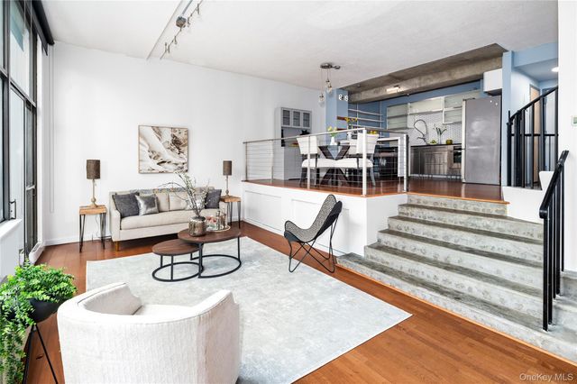 15 Stewart Place 1D, White Plains, NY 10603