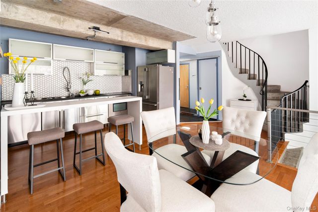 15 Stewart Place 1D, White Plains, NY 10603