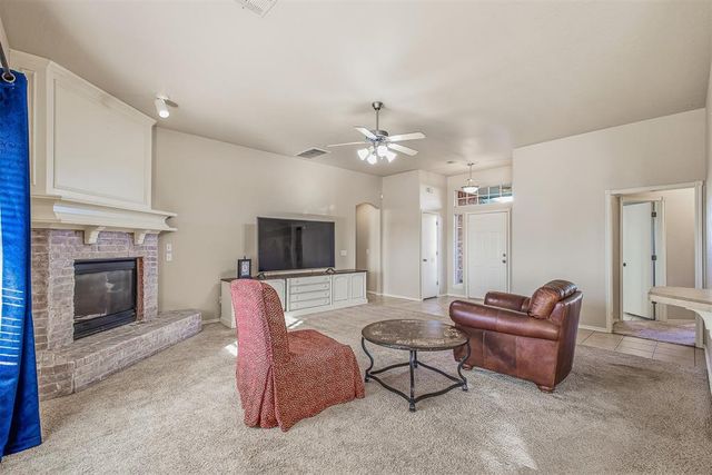 609 Madeline Lane, Moore, OK 73160