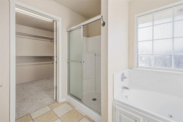 609 Madeline Lane, Moore, OK 73160