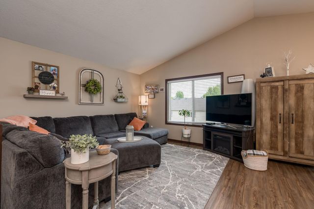 641 Beverly Street, Wanamingo, MN 55983