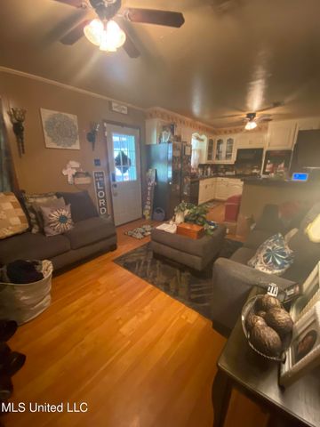 116 Oakhill Drive, Natchez, MS 39120