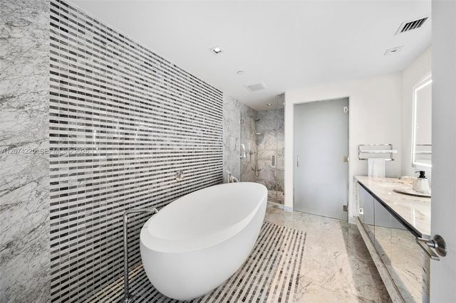 788 NE 23rd Street 2102, Miami, FL 33137