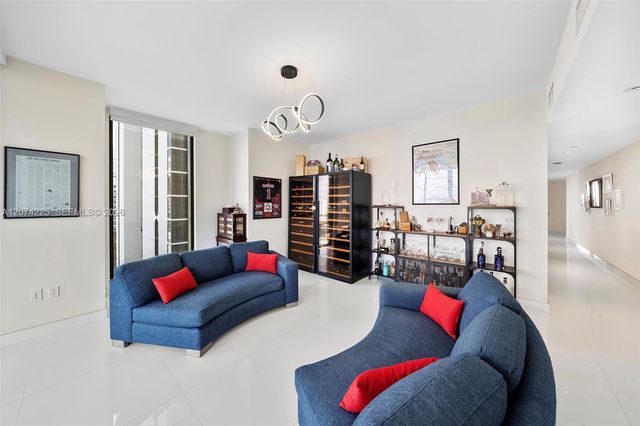788 NE 23rd Street 2102, Miami, FL 33137