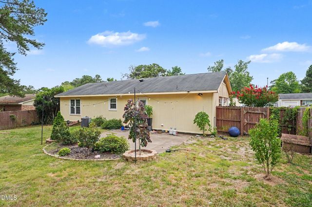 3324 Hunting Bay Drive, Spring Lake, NC 28390