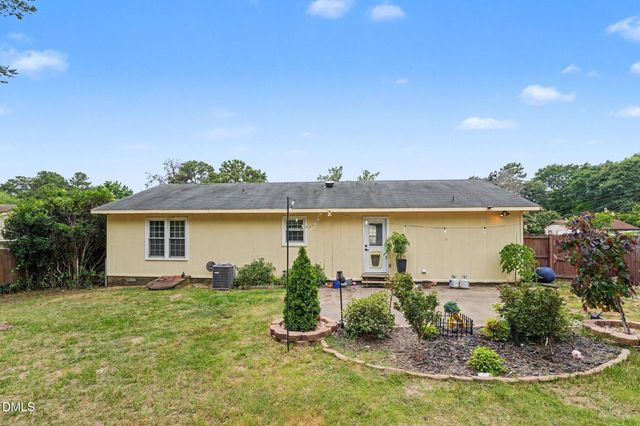 3324 Hunting Bay Drive, Spring Lake, NC 28390