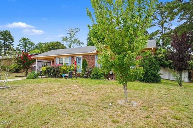 3324 Hunting Bay Drive, Spring Lake, NC 28390