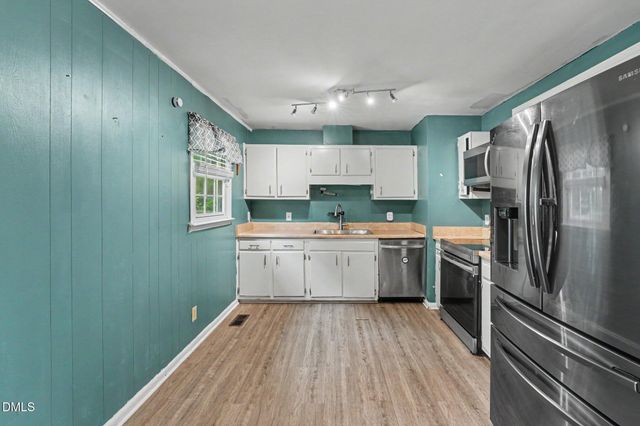 3324 Hunting Bay Drive, Spring Lake, NC 28390
