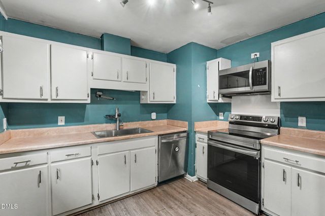 3324 Hunting Bay Drive, Spring Lake, NC 28390