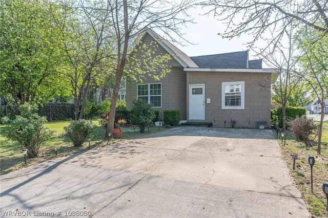 1100 N 14th Street, Fort Smith, AR 72901