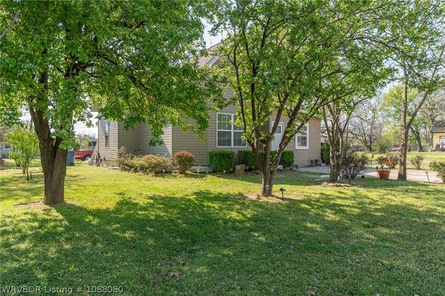 1100 N 14th Street, Fort Smith, AR 72901