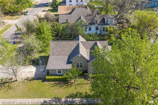 1100 N 14th Street, Fort Smith, AR 72901