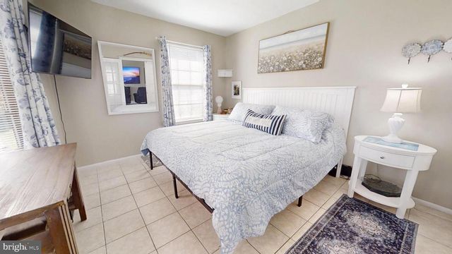 20 S MARS DR, Sewell, NJ 08080