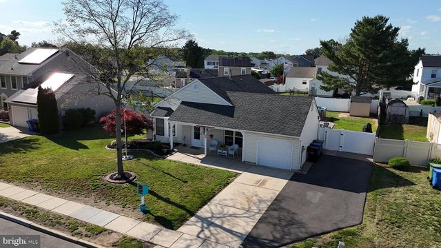20 S MARS DR, Sewell, NJ 08080