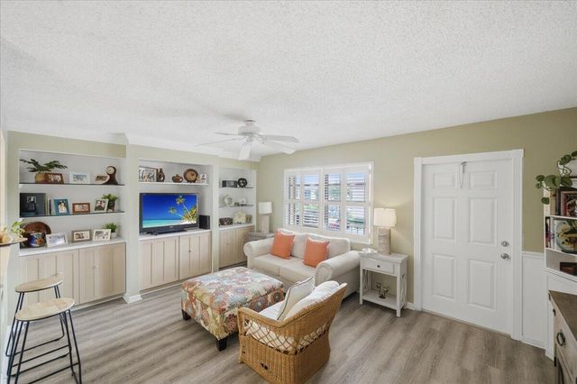 2600 S Kanner Highway N9, Stuart, FL 34994