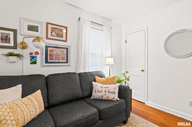 3025 S LINCOLN Avenue, Springfield, IL 62704