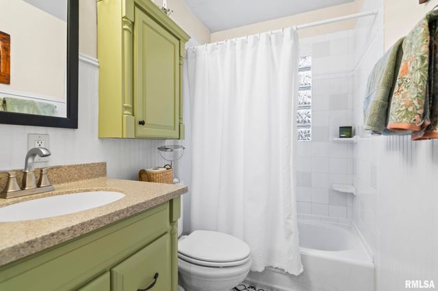 3025 S LINCOLN Avenue, Springfield, IL 62704