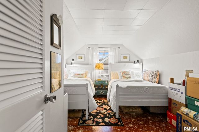 3025 S LINCOLN Avenue, Springfield, IL 62704