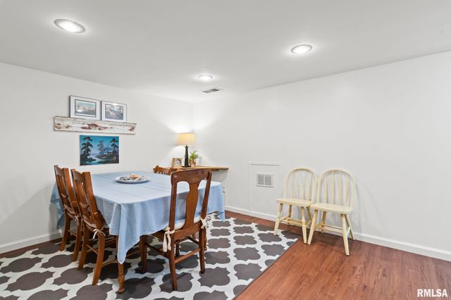 3025 S LINCOLN Avenue, Springfield, IL 62704