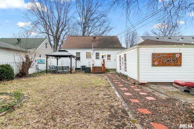 3025 S LINCOLN Avenue, Springfield, IL 62704