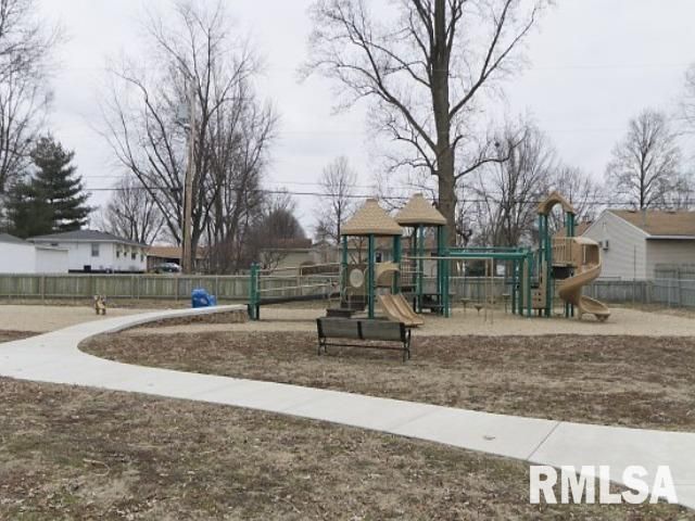 3025 S LINCOLN Avenue, Springfield, IL 62704