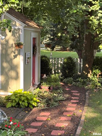 3025 S LINCOLN Avenue, Springfield, IL 62704