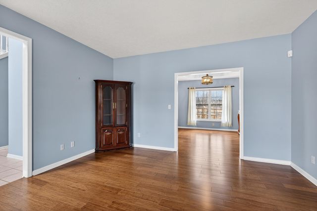 199 Hawthorne Drive, Georgetown, KY 40324