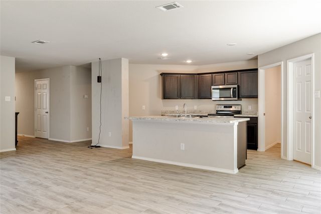 115 Rock Creek, Terrell, TX 75160