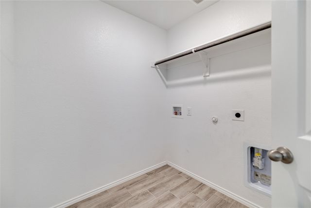 115 Rock Creek, Terrell, TX 75160