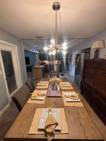 720 NE 7th Street, Pompano Beach, FL 33060