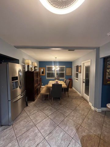 720 NE 7th Street, Pompano Beach, FL 33060