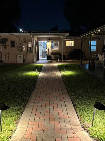 720 NE 7th Street, Pompano Beach, FL 33060