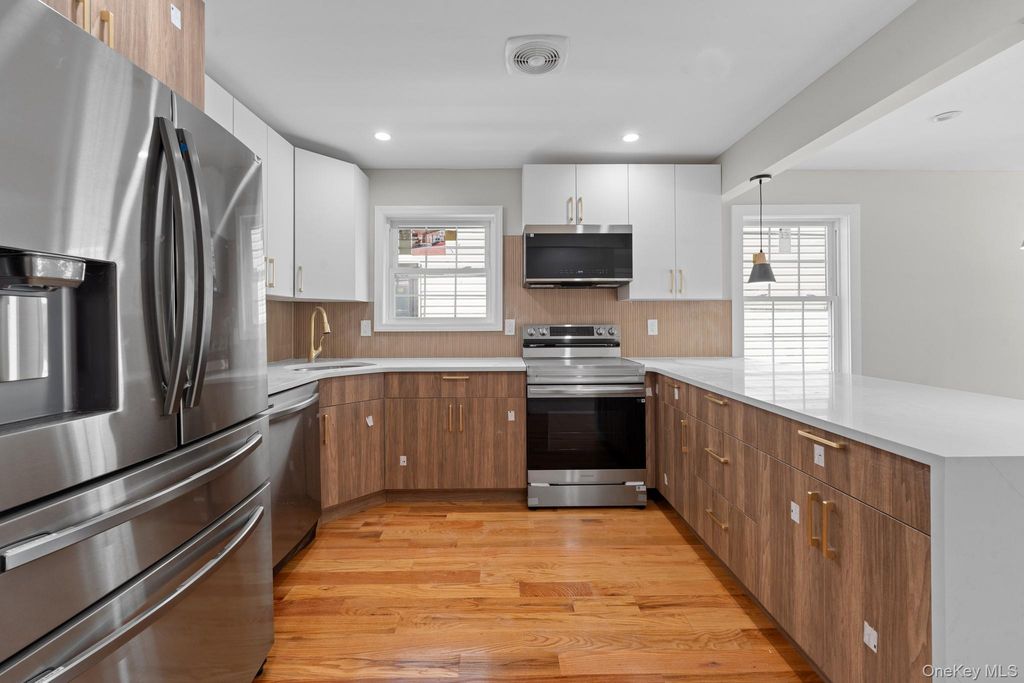 21950 143rd Avenue, Springfield Gardens, NY 11413 — photo 2