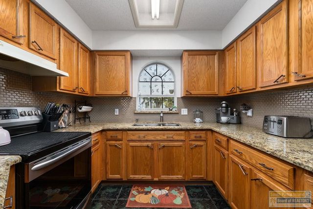 207 Ebony Lane, Laguna Vista, TX 78578