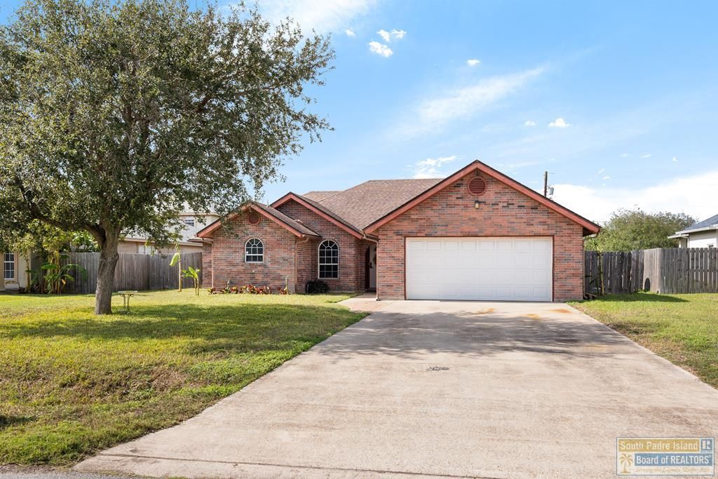207 Ebony Lane, Laguna Vista, TX 78578