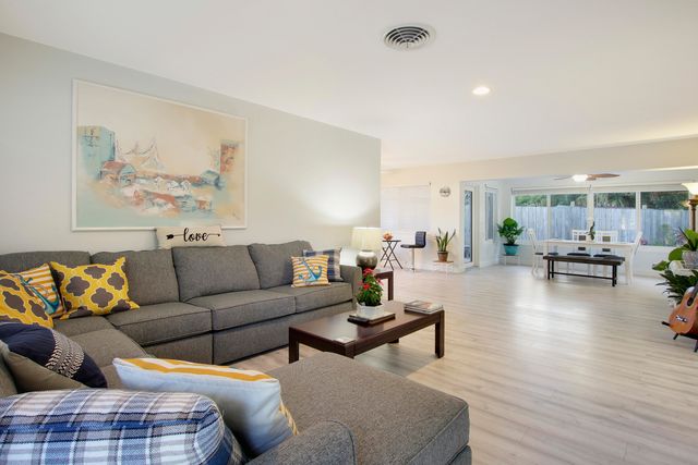 466 Tequesta Drive, Tequesta, FL 33469