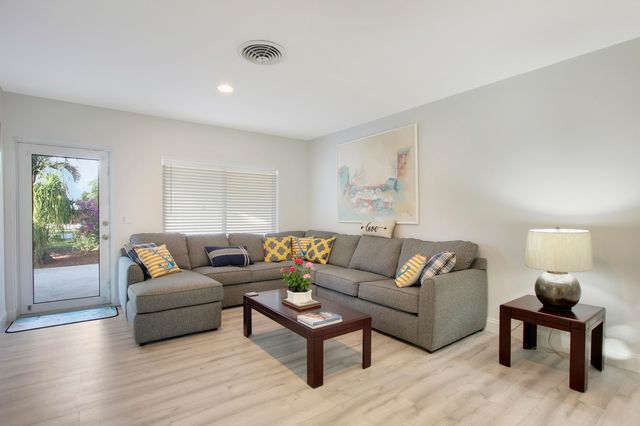 466 Tequesta Drive, Tequesta, FL 33469