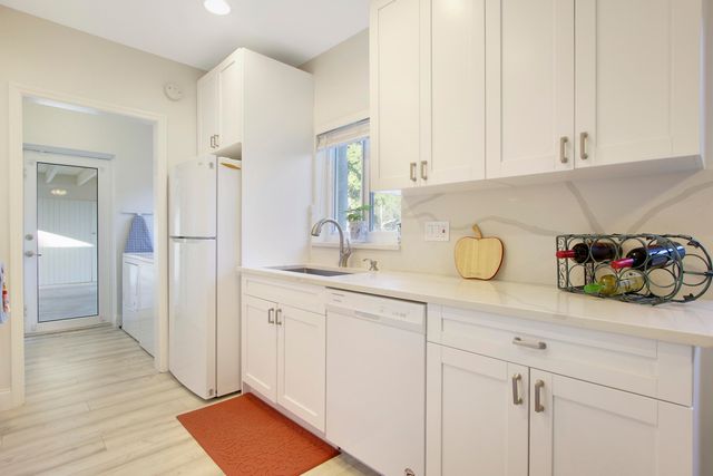 466 Tequesta Drive, Tequesta, FL 33469