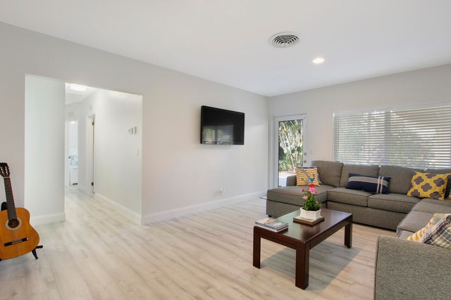 466 Tequesta Drive, Tequesta, FL 33469