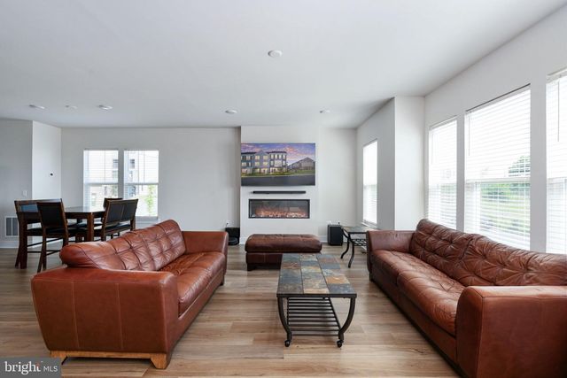 1747 RIVERBLUFF AVE, Dumfries, VA 22026