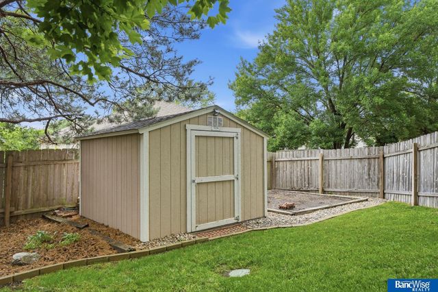 6120 Consentino Court, Lincoln, NE 68526