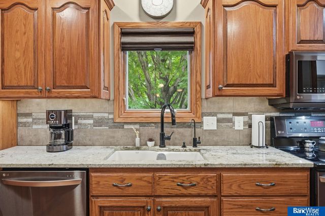 6120 Consentino Court, Lincoln, NE 68526