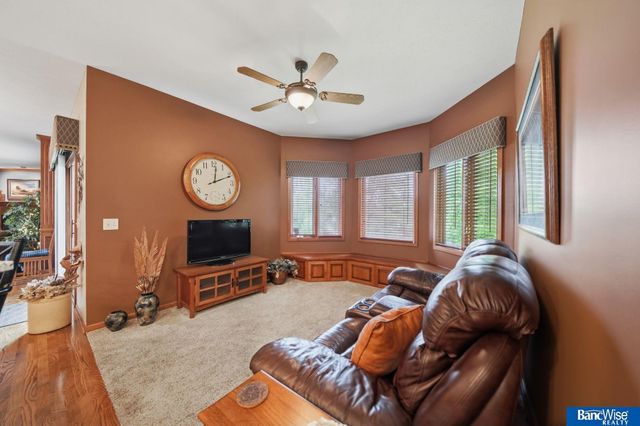 6120 Consentino Court, Lincoln, NE 68526