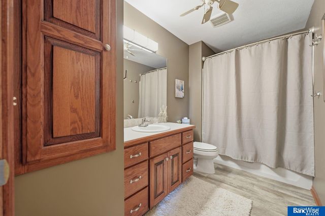 6120 Consentino Court, Lincoln, NE 68526