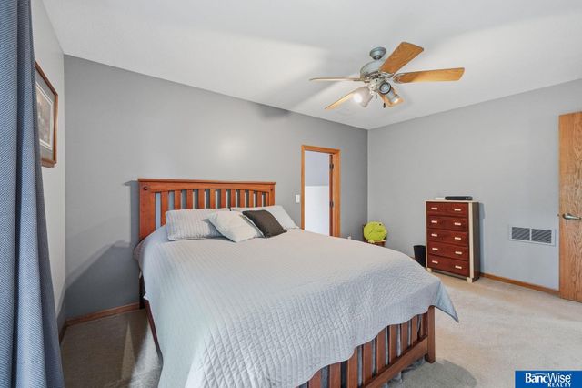 6120 Consentino Court, Lincoln, NE 68526