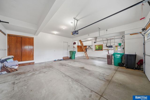 6120 Consentino Court, Lincoln, NE 68526